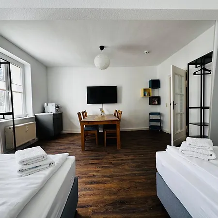 Apartment Citi Homes - 3br, 6 Beds, Tv, Kitchen Near Bauhaus & Meisterhaeuser Dessau-Rosslau